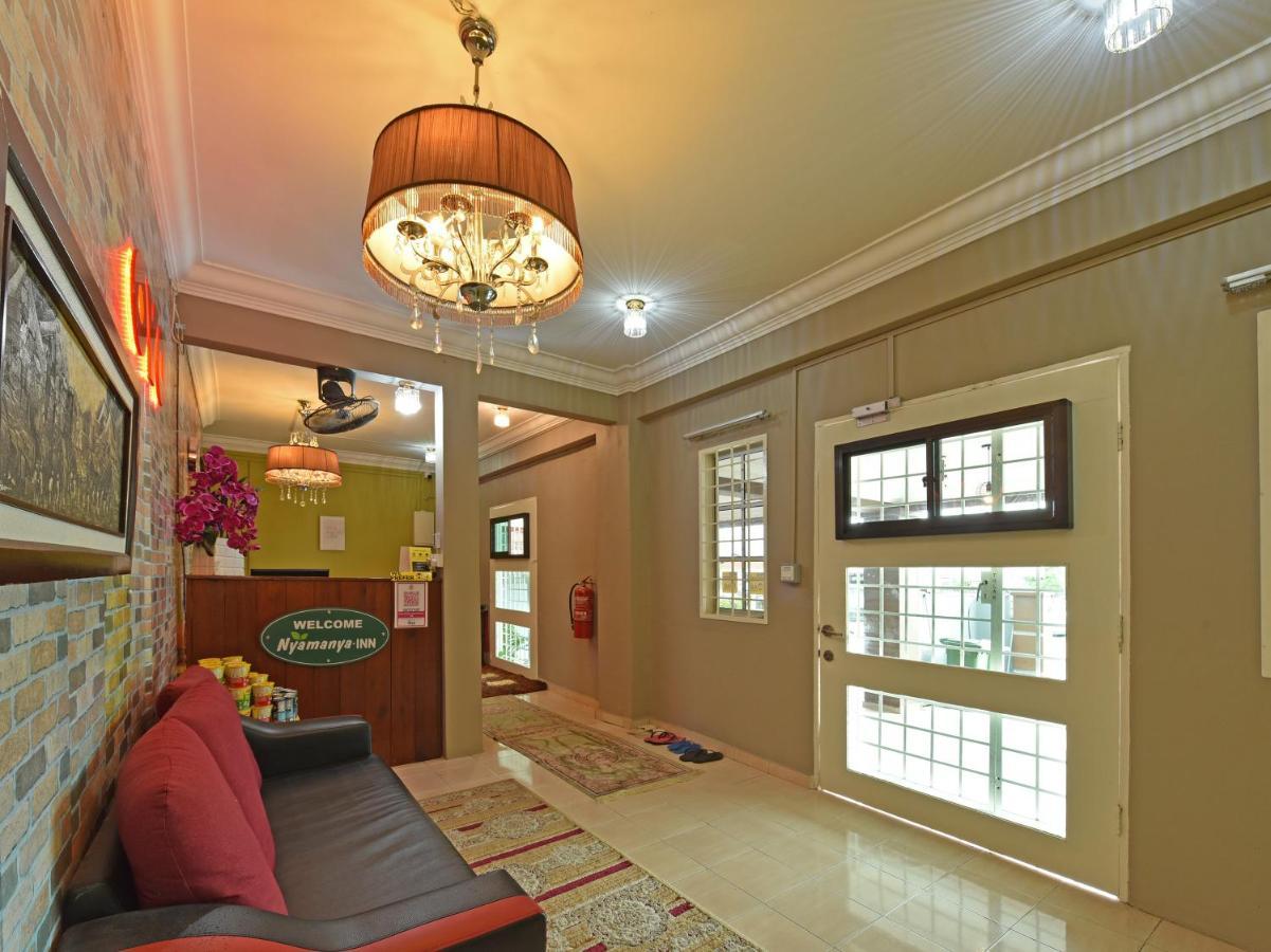 Oyo 90363 Nyamanya Inn Kuantan Extérieur photo