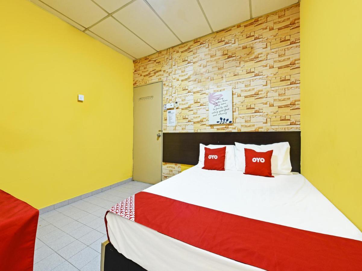 Oyo 90363 Nyamanya Inn Kuantan Extérieur photo