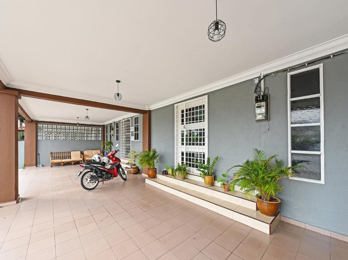 Oyo 90363 Nyamanya Inn Kuantan Extérieur photo