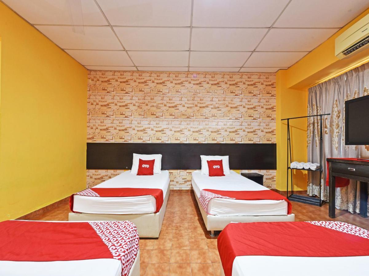 Oyo 90363 Nyamanya Inn Kuantan Extérieur photo