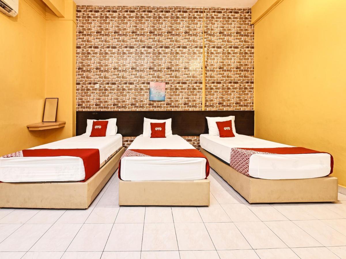 Oyo 90363 Nyamanya Inn Kuantan Extérieur photo